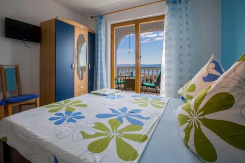Three-bedroom Apartment In Crikvenica XI