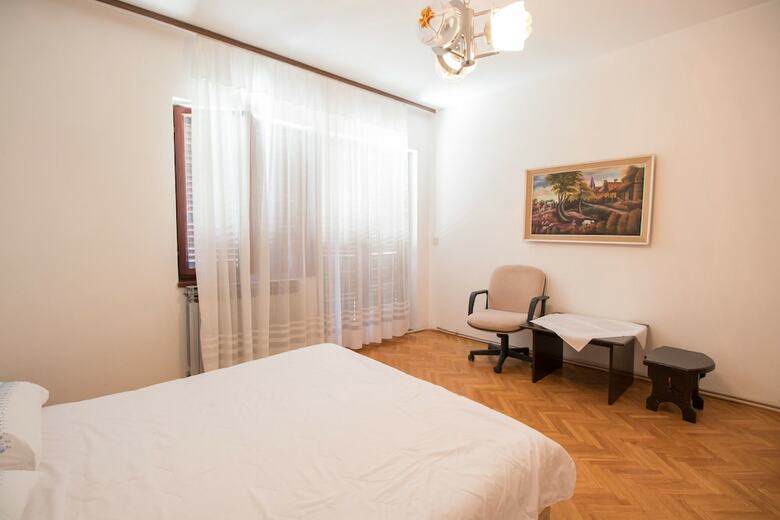 Apartments Josip