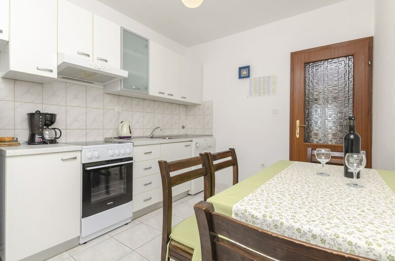 Apartments Majda