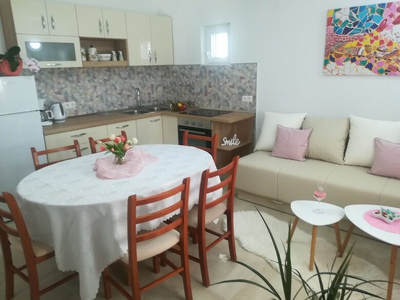 Apartments Zvonimir