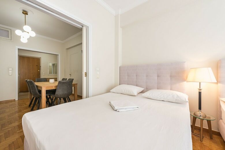 Victoria Apartment
