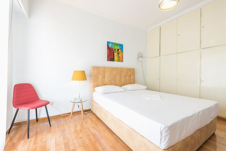 Victoria Apartment