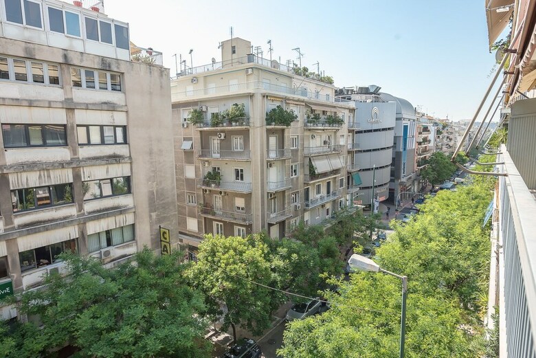 Victoria Apartment