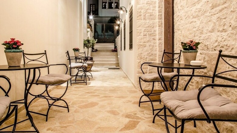 Hostal Its Kale Boutique Hotel
