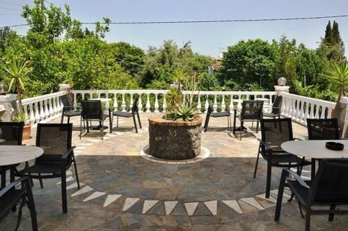 Hotel Pyrros