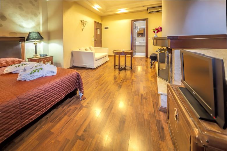 Olympus Mediterranean Boutique Hotel