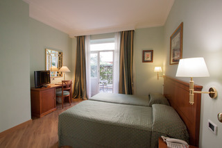 Hotel Ateneo Garden Palace