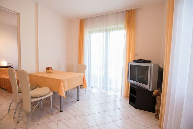 Apartments Laura
