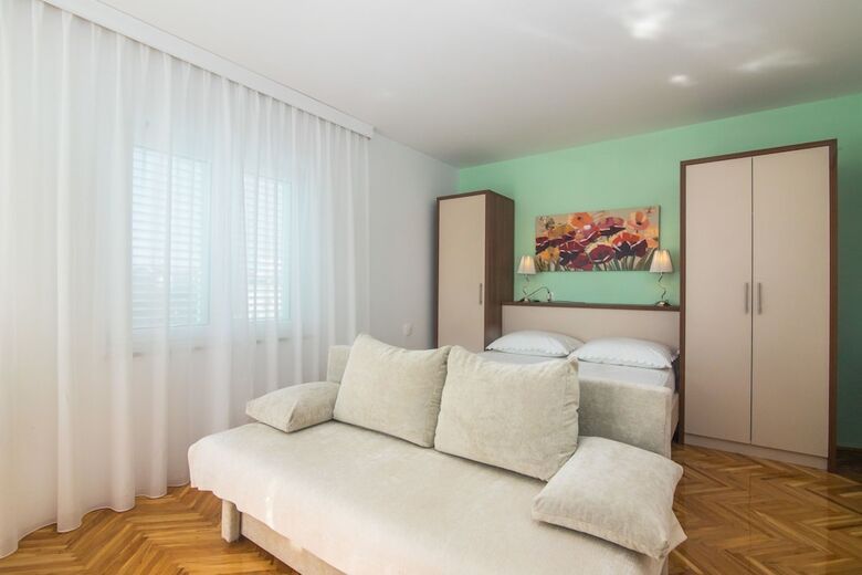 Apartments And Rooms Nada