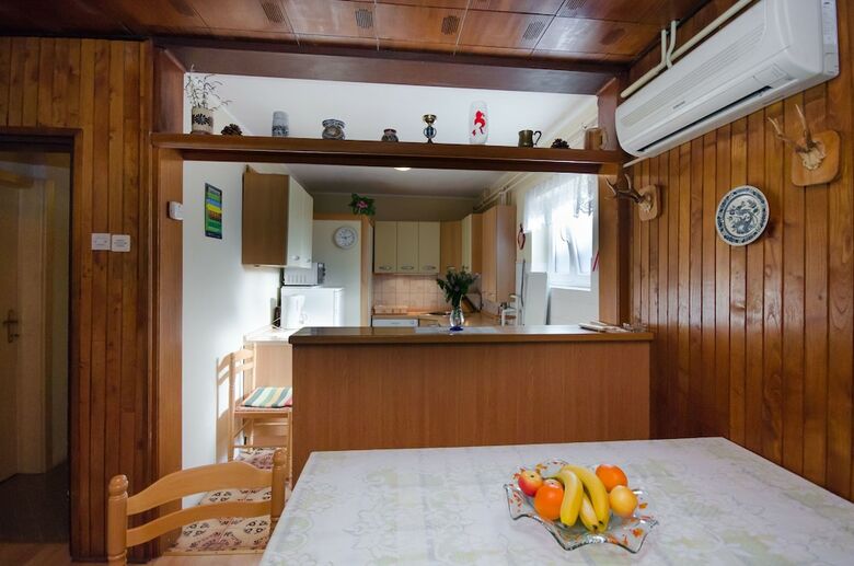 Apartments Dragica