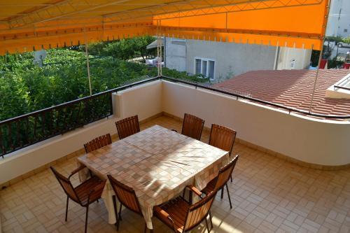 Apartments Karlo
