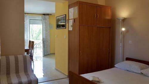 Apartments With A Parking Space Omis - 2760