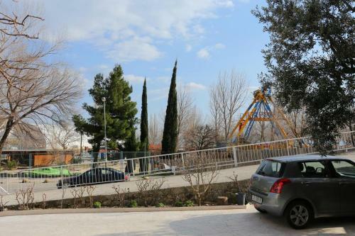 Hostal Apartments With A Parking Space Omis - 10351