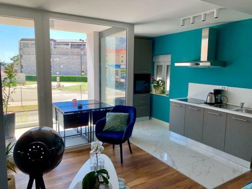 Apartamentos Deluxe Suites Mandi?