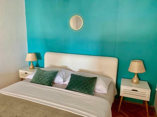 Apartamentos Deluxe Suites Mandi?