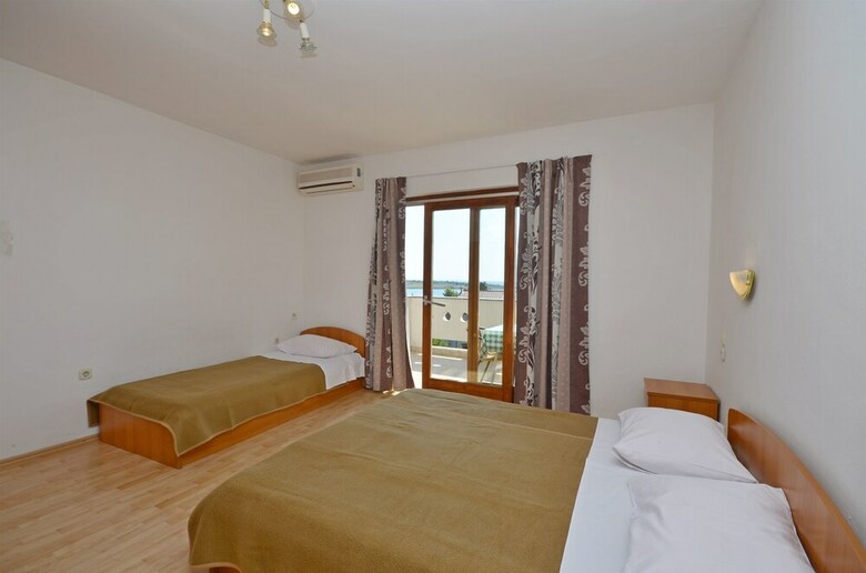 Apartments And Rooms Gordana
