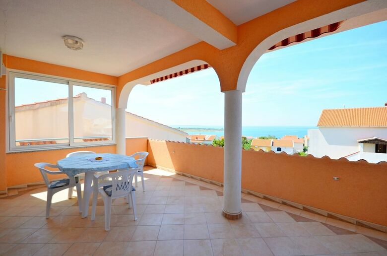 Apartments And Room Vi�nja