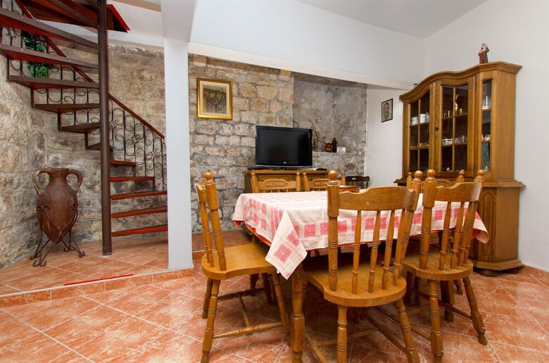 Apartment Ivan