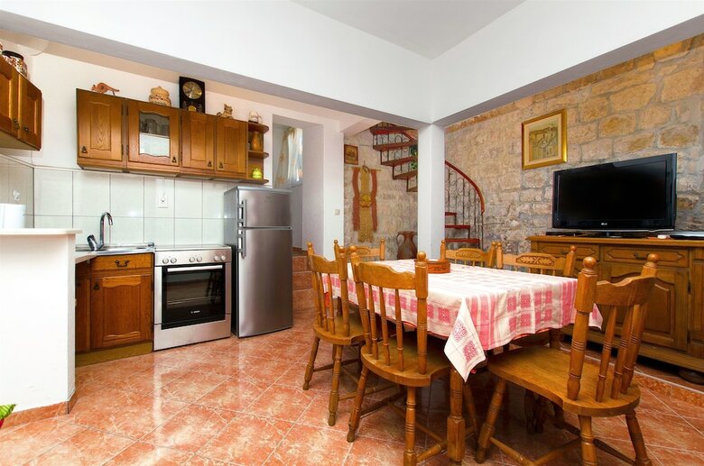 Apartment Ivan