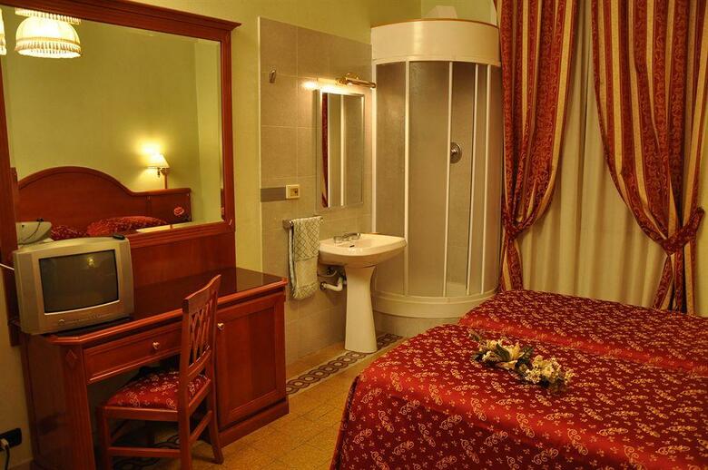 Hotel Sandra