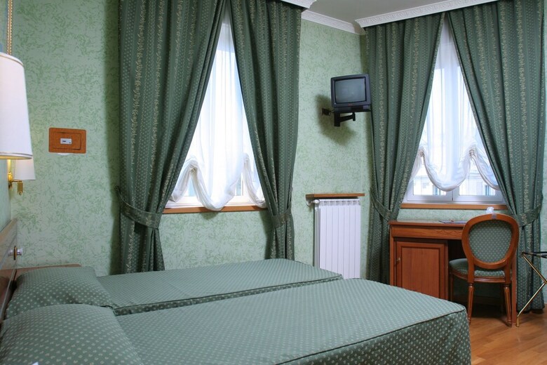 Hotel Fellini