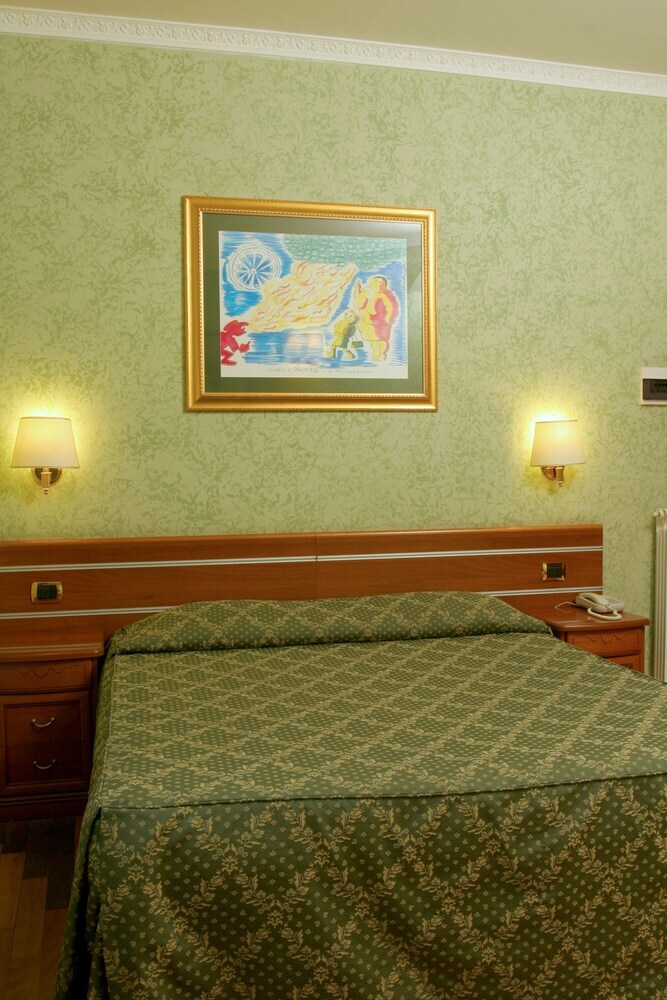 Hotel Fellini