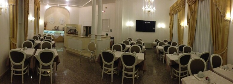 Hotel Fellini