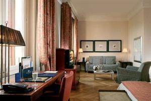 Hotel Rose Garden Palace
