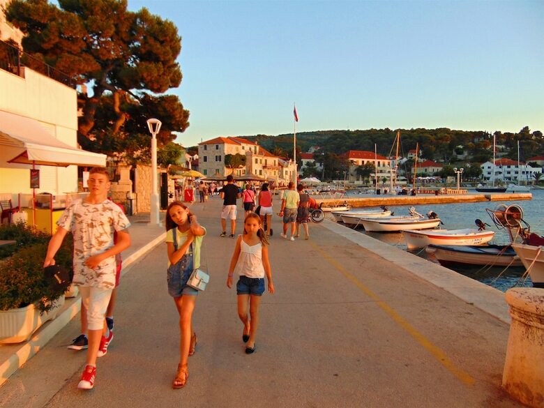 Apartments Mare
