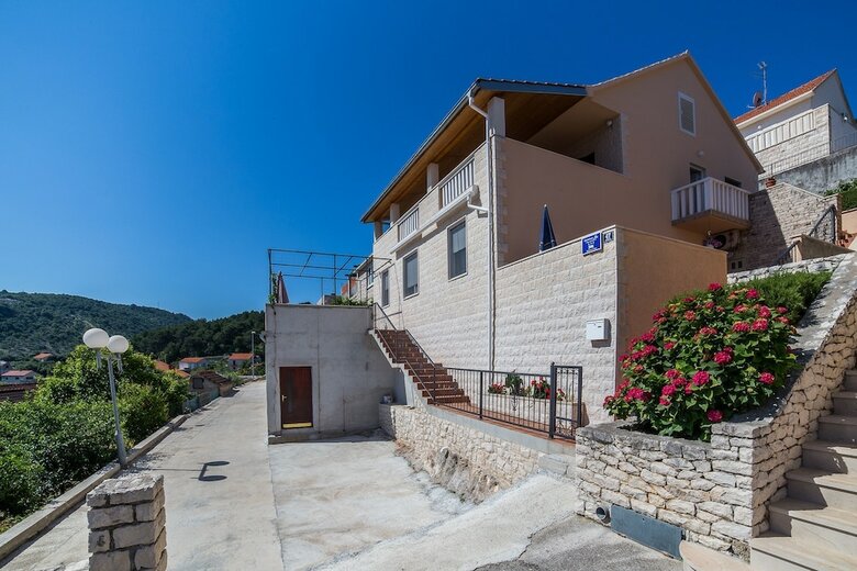Apartments Pavi?