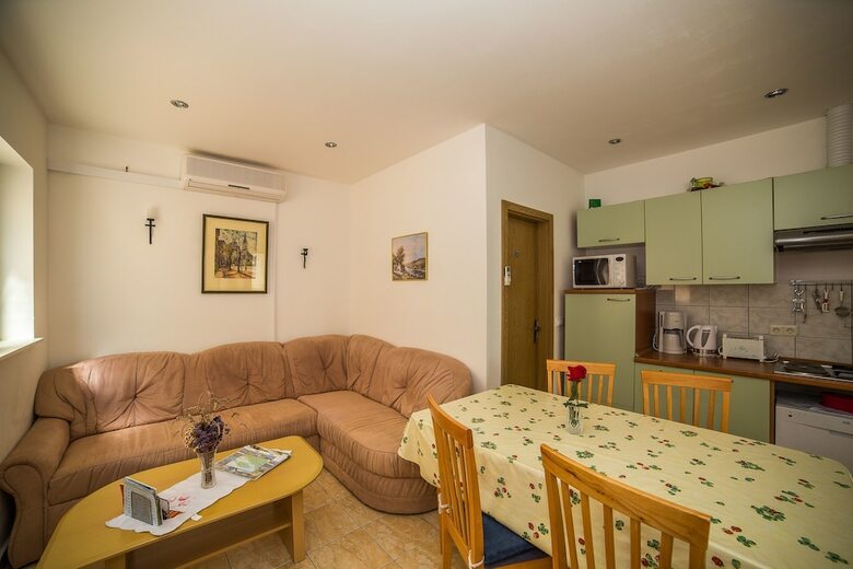 Apartments Pavi?