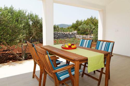 Robinzon Villa Zavala