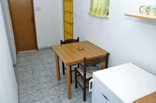Apartments With A Parking Space Postira (brac) - 2919