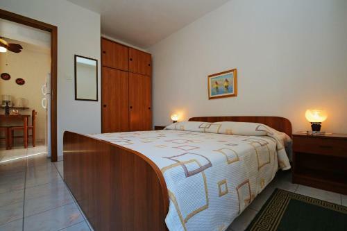 Apartment In Rabac 16742