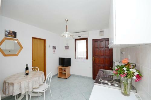 Apartments Zvonko