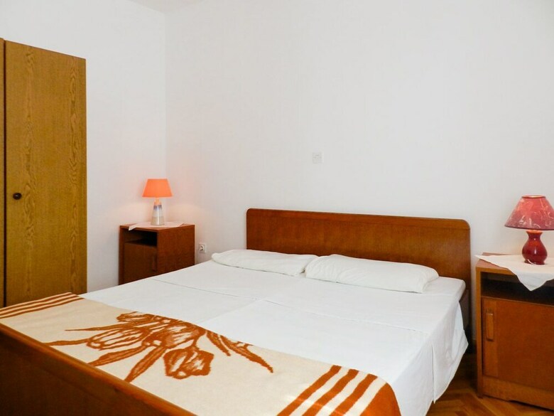 Apartments Josip