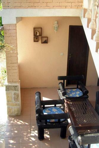 Apartments With A Parking Space Rukavac (vis) - 8920