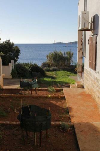 Apartment Milna 8946a