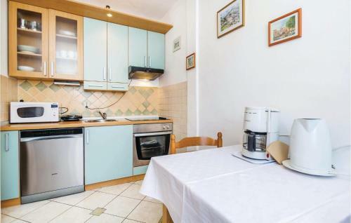 Apartment Creska I
