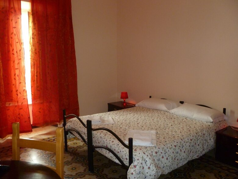 Bed & Breakfast Carlo Alberto House