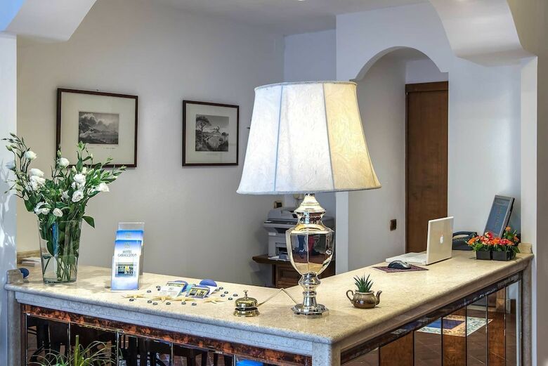 Hotel Caracciolo