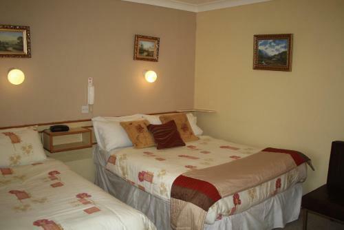 Hostal Corrib Wave Guesthouse