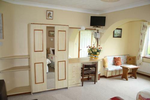 Hostal Corrib Wave Guesthouse