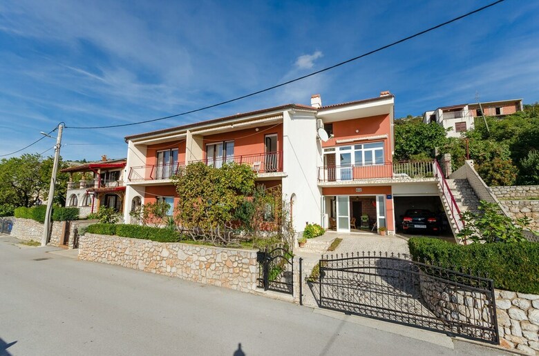 Apartments Ivan