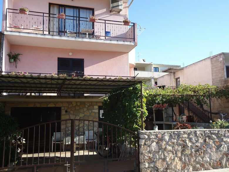 Apartments Zlata
