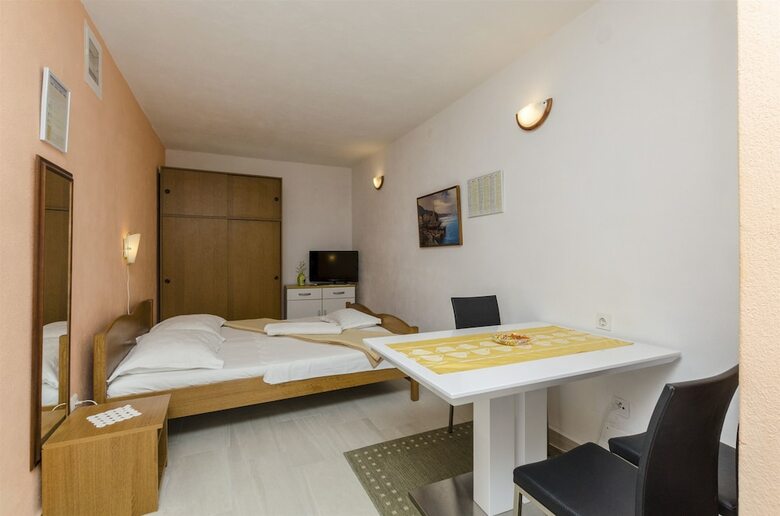 Apartments Denis