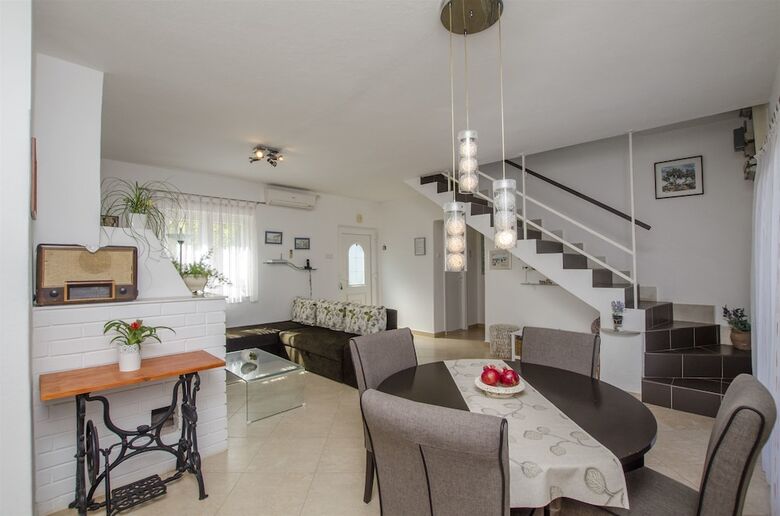 House Jadranka
