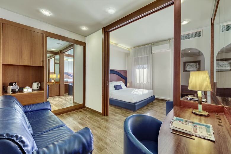 Hotel Carlton