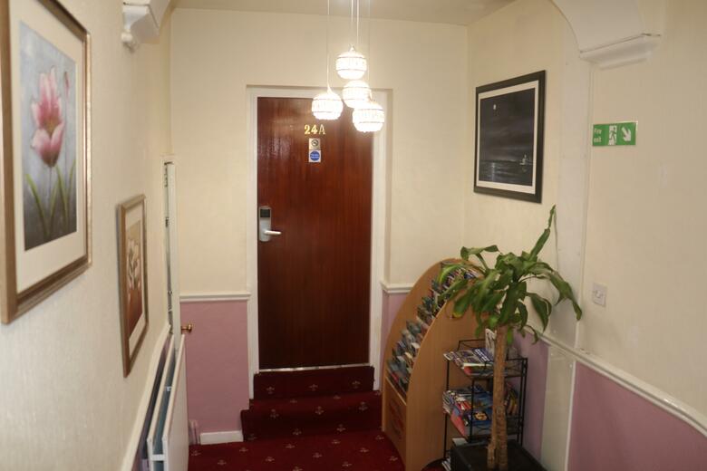 Hotel Barry House