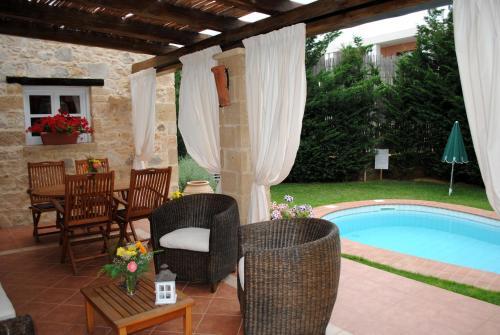 Rock House's Villa Melody